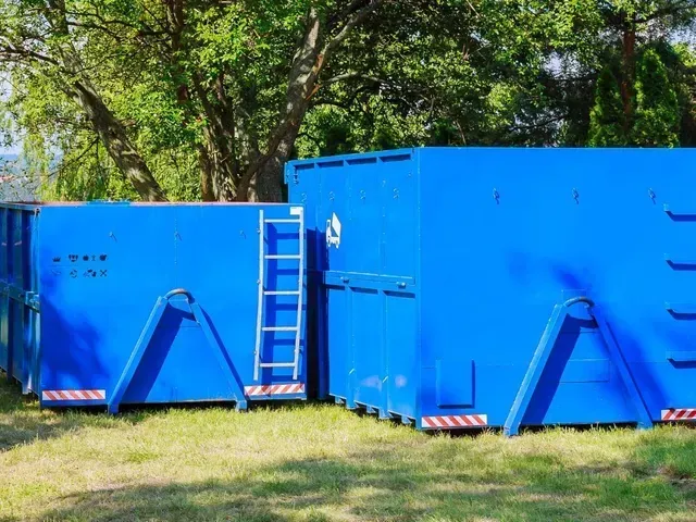 dumpster 30 640w 1600w
